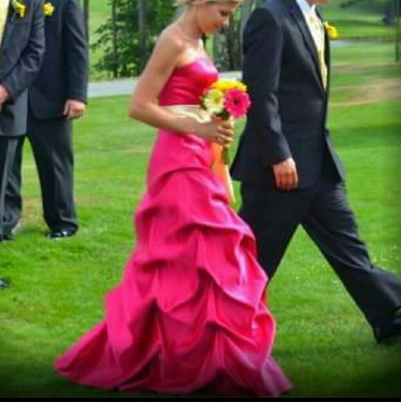 David's bridal gown - Picture 2 of 3